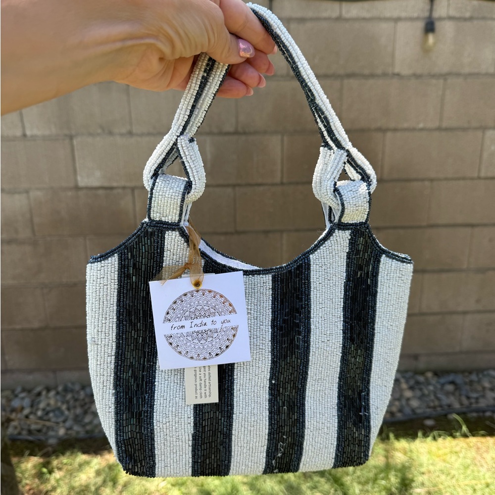 Viral TikTok striped Navy & white beaded bag